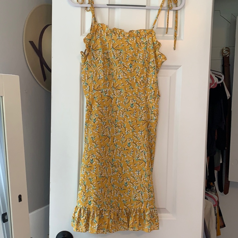 Floral midi tie dress